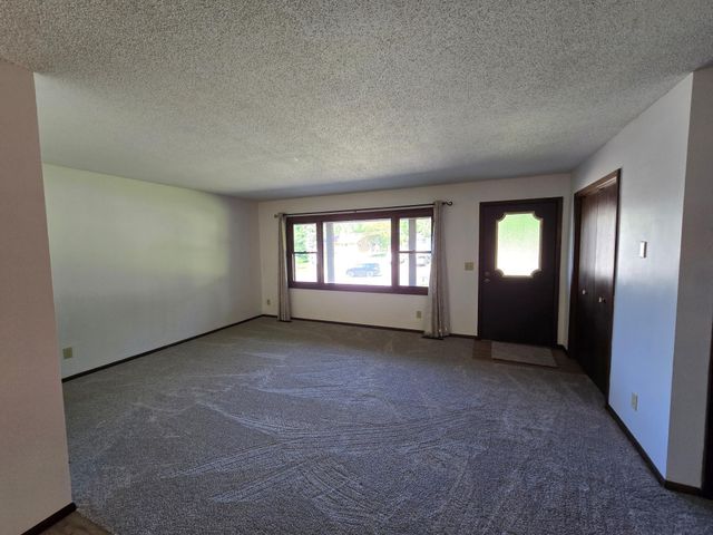 409 Main Street S, Saint Michael, MN 55376