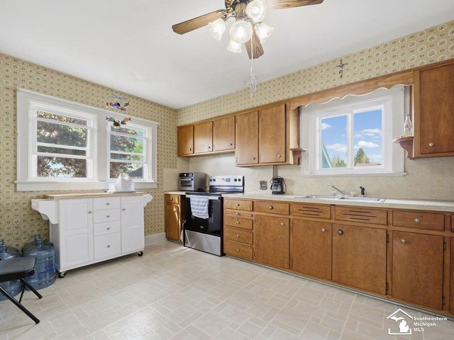 2361 Manhattan Street, Erie, MI 48133
