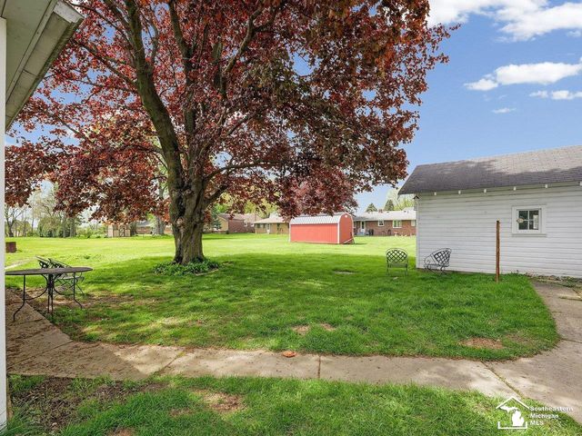 2361 Manhattan Street, Erie, MI 48133