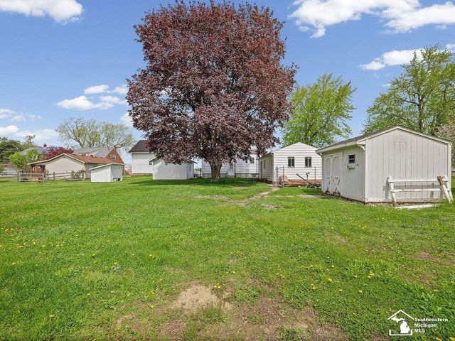 2361 Manhattan Street, Erie, MI 48133