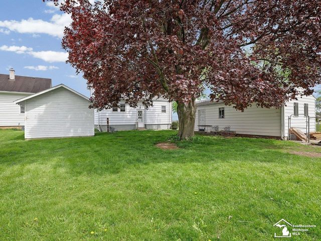 2361 Manhattan Street, Erie, MI 48133