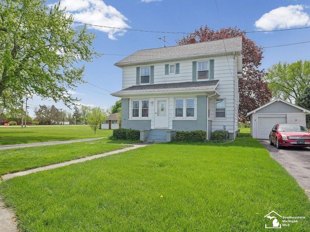 2361 Manhattan Street, Erie, MI 48133