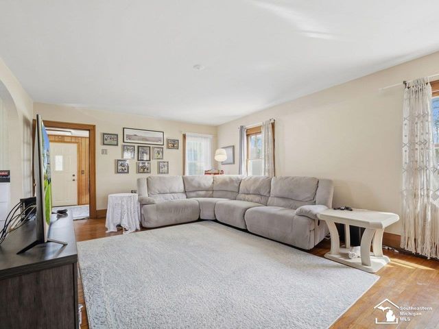 2361 Manhattan Street, Erie, MI 48133