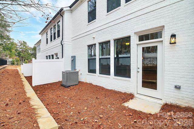 6029 Mariemont Circle, Charlotte, NC 28226