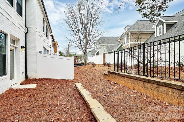 6029 Mariemont Circle, Charlotte, NC 28226