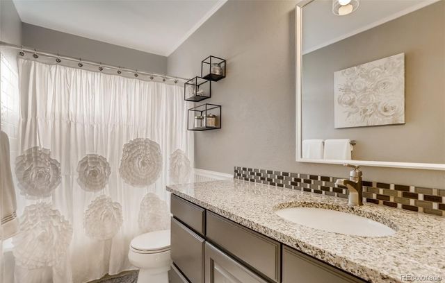 16688 E Hialeah Avenue, Centennial, CO 80015