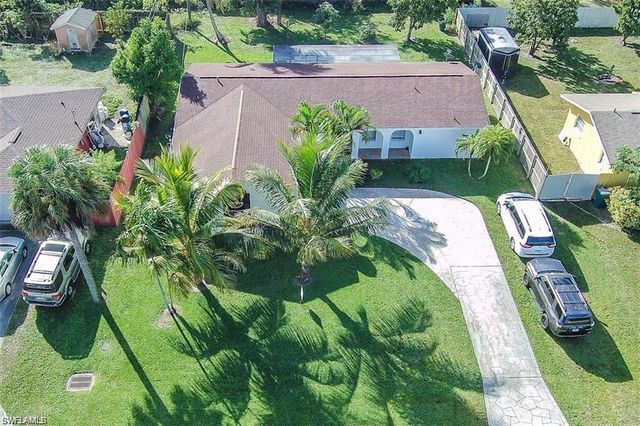 4544 22nd PL SW, Naples, FL 34116