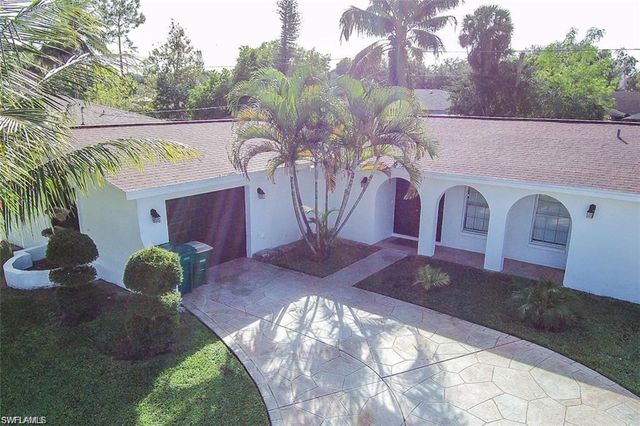 4544 22nd PL SW, Naples, FL 34116