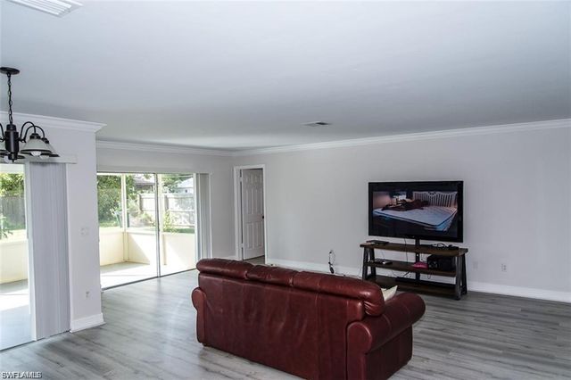 4544 22nd PL SW, Naples, FL 34116