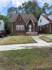 8177 Molena Street, Detroit, MI 48234