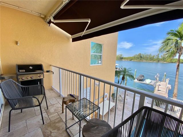 4230 N OCEAN Drive, Hollywood, FL 33019