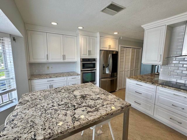 4230 N OCEAN Drive, Hollywood, FL 33019