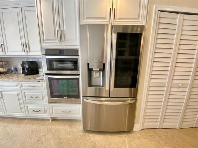 4230 N OCEAN Drive, Hollywood, FL 33019