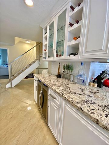 4230 N OCEAN Drive, Hollywood, FL 33019