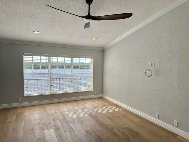 4230 N OCEAN Drive, Hollywood, FL 33019