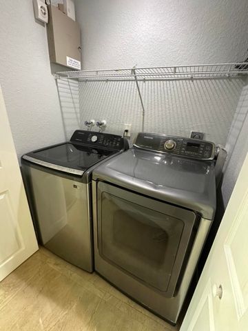 4230 N OCEAN Drive, Hollywood, FL 33019