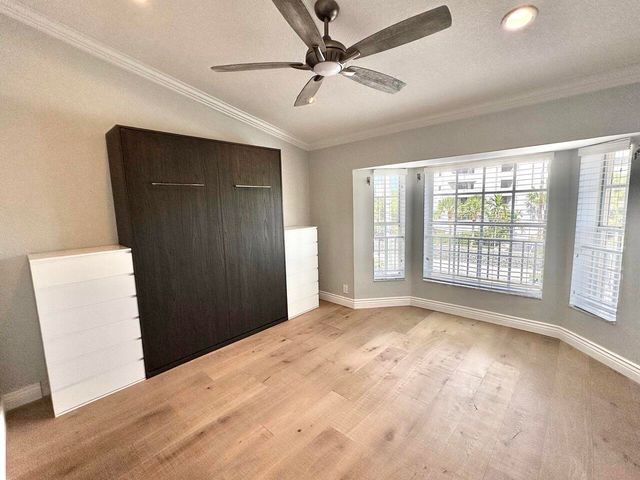 4230 N OCEAN Drive, Hollywood, FL 33019