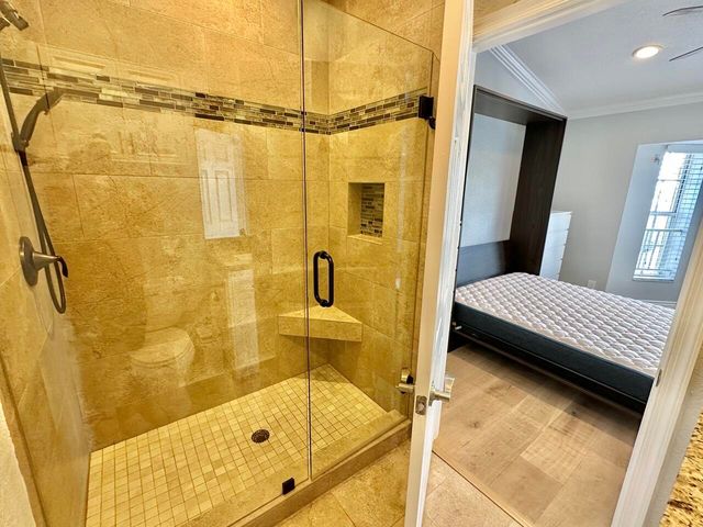 4230 N OCEAN Drive, Hollywood, FL 33019