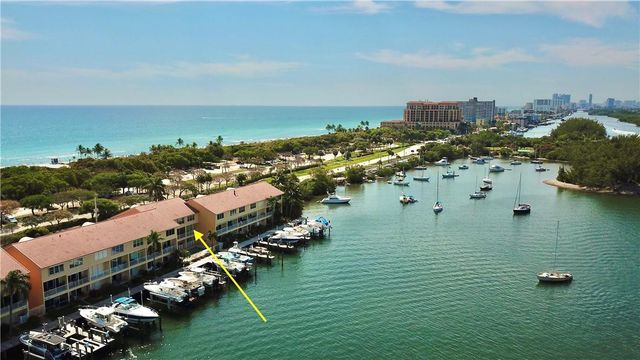 4230 N OCEAN Drive, Hollywood, FL 33019