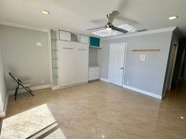4230 N OCEAN Drive, Hollywood, FL 33019