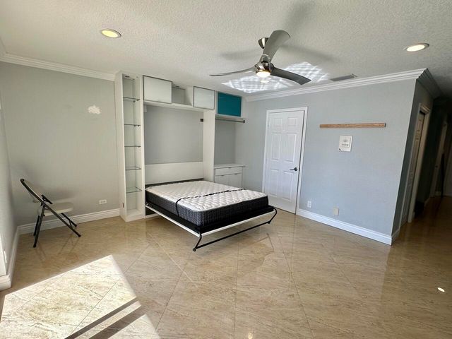 4230 N OCEAN Drive, Hollywood, FL 33019