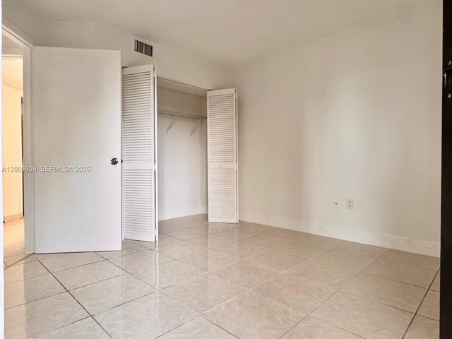 8255 SW 152nd Ave E-215, Miami, FL 33193