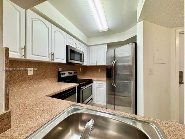 8255 SW 152nd Ave E-215, Miami, FL 33193