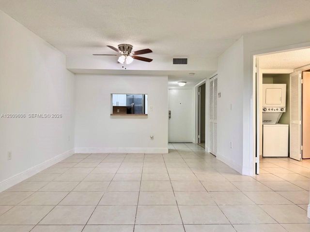 8255 SW 152nd Ave E-215, Miami, FL 33193