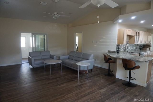 1933 W Union Street, Hernando, FL 34442