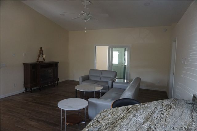 1933 W Union Street, Hernando, FL 34442