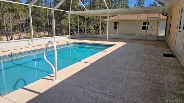 1933 W Union Street, Hernando, FL 34442