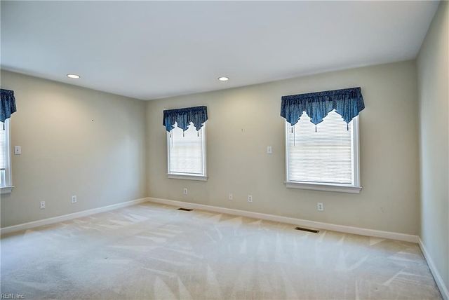 2871 Lilley Cove DR, Chesapeake, VA 23321