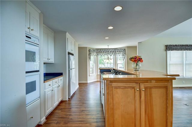 2871 Lilley Cove DR, Chesapeake, VA 23321