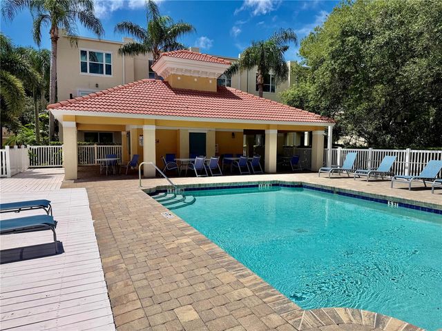 3146 BAYSHORE OAKS DRIVE, Tampa, FL 33611