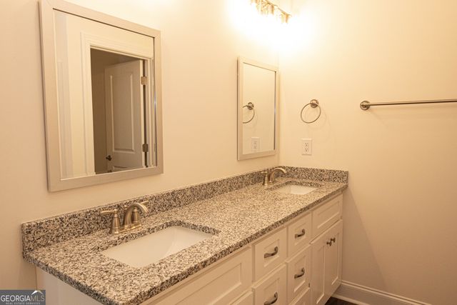 705 Riverside Estates, Lanett, AL 36863