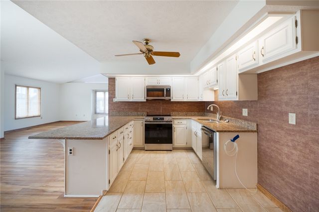 1556 N Regency Drive, Xenia, OH 45385