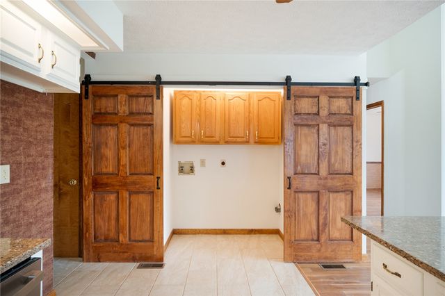 1556 N Regency Drive, Xenia, OH 45385