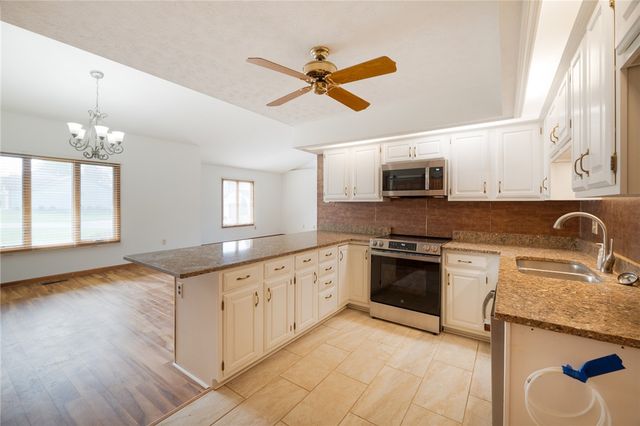 1556 N Regency Drive, Xenia, OH 45385