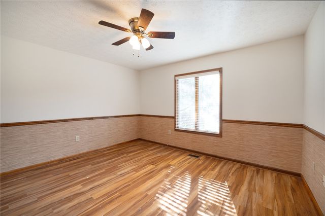 1556 N Regency Drive, Xenia, OH 45385