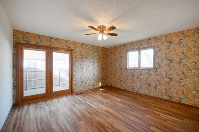 1556 N Regency Drive, Xenia, OH 45385