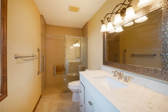 1556 N Regency Drive, Xenia, OH 45385