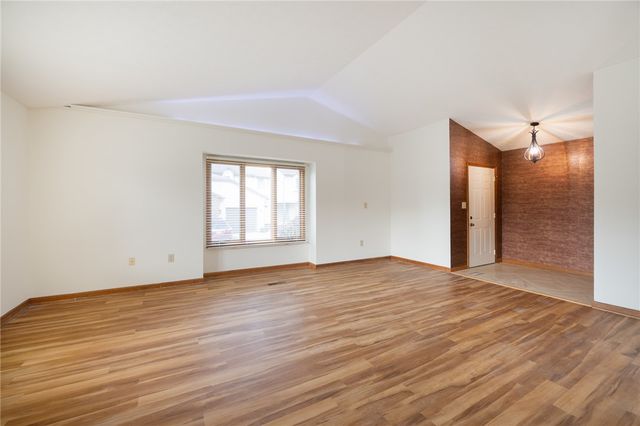 1556 N Regency Drive, Xenia, OH 45385