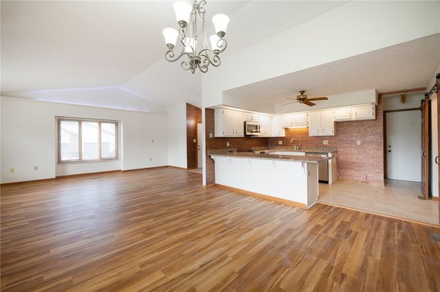 1556 N Regency Drive, Xenia, OH 45385