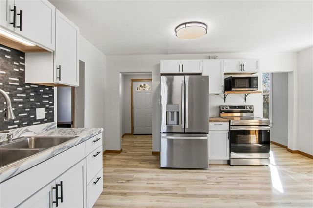 817 E Grand Avenue, Eau Claire, WI 54701