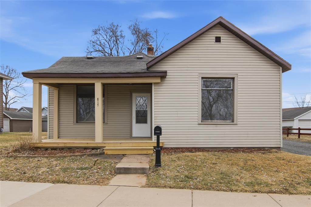 817 E Grand Avenue, Eau Claire, WI 54701