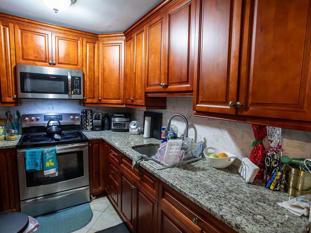 309 Ely Avenue H1, Norwalk, CT 06854