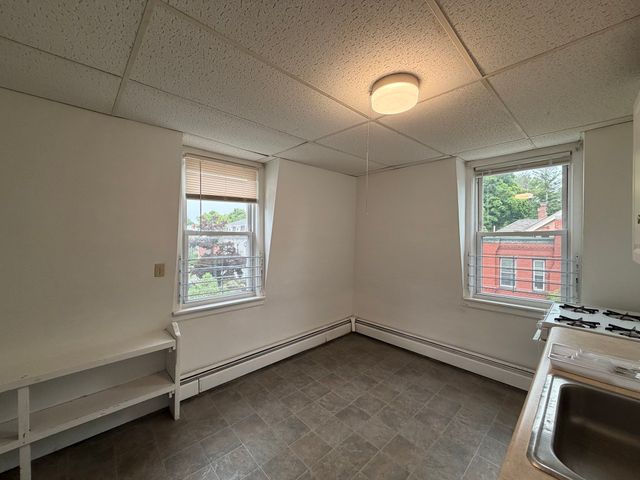 4 Park 3, Haverhill, MA 01830