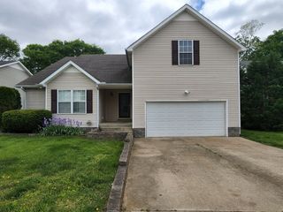 3653 Kendra Ct, S, Clarksville, TN 37040
