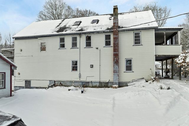 11 White Plains Road, Webster, NH 03303