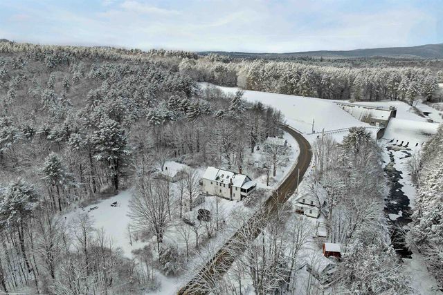 11 White Plains Road, Webster, NH 03303